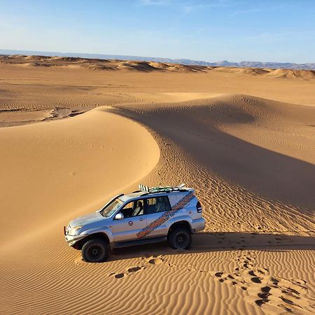 Desert Bivouac Mhamid Bagian luar foto