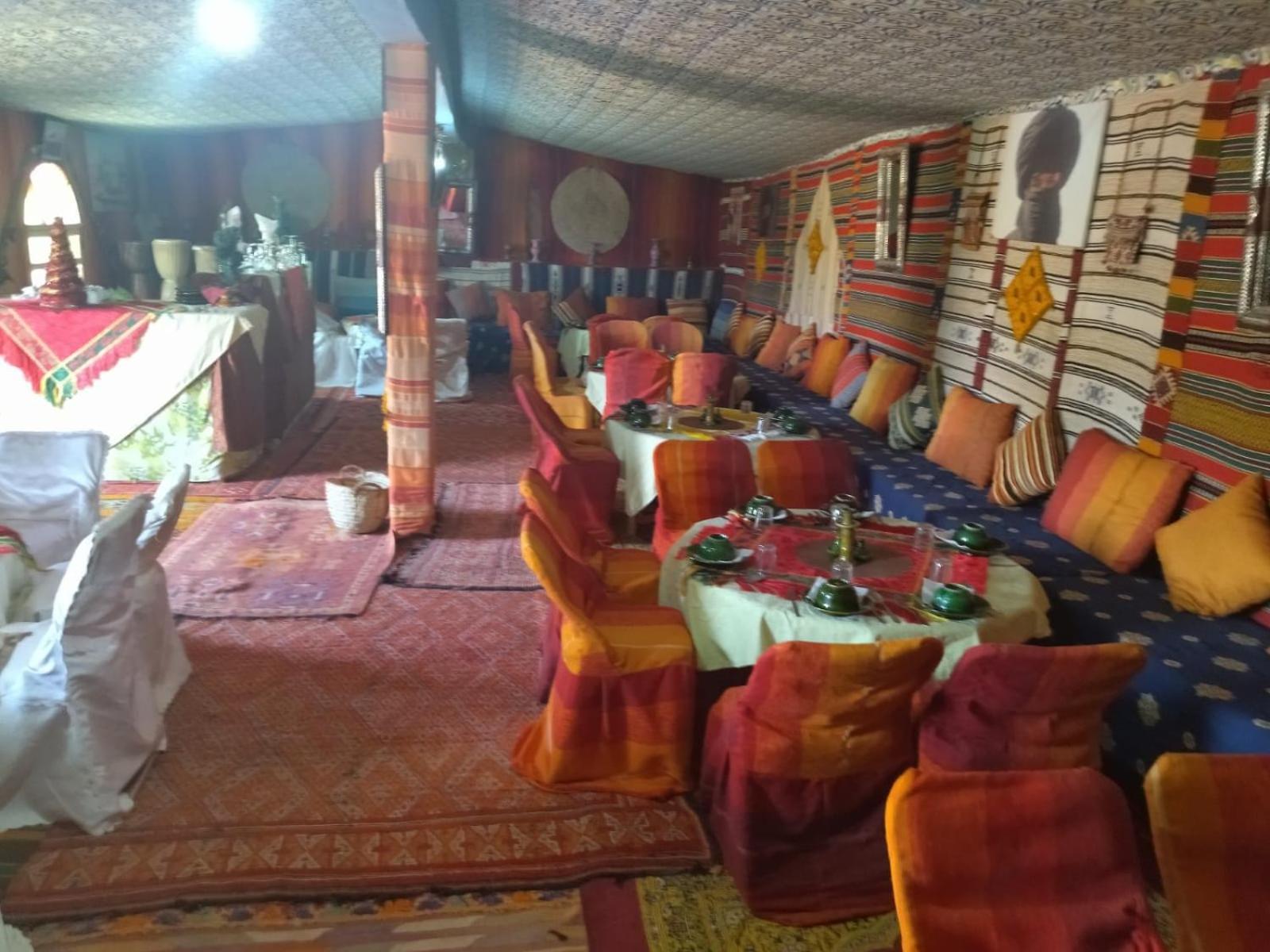 Desert Bivouac Mhamid Bagian luar foto