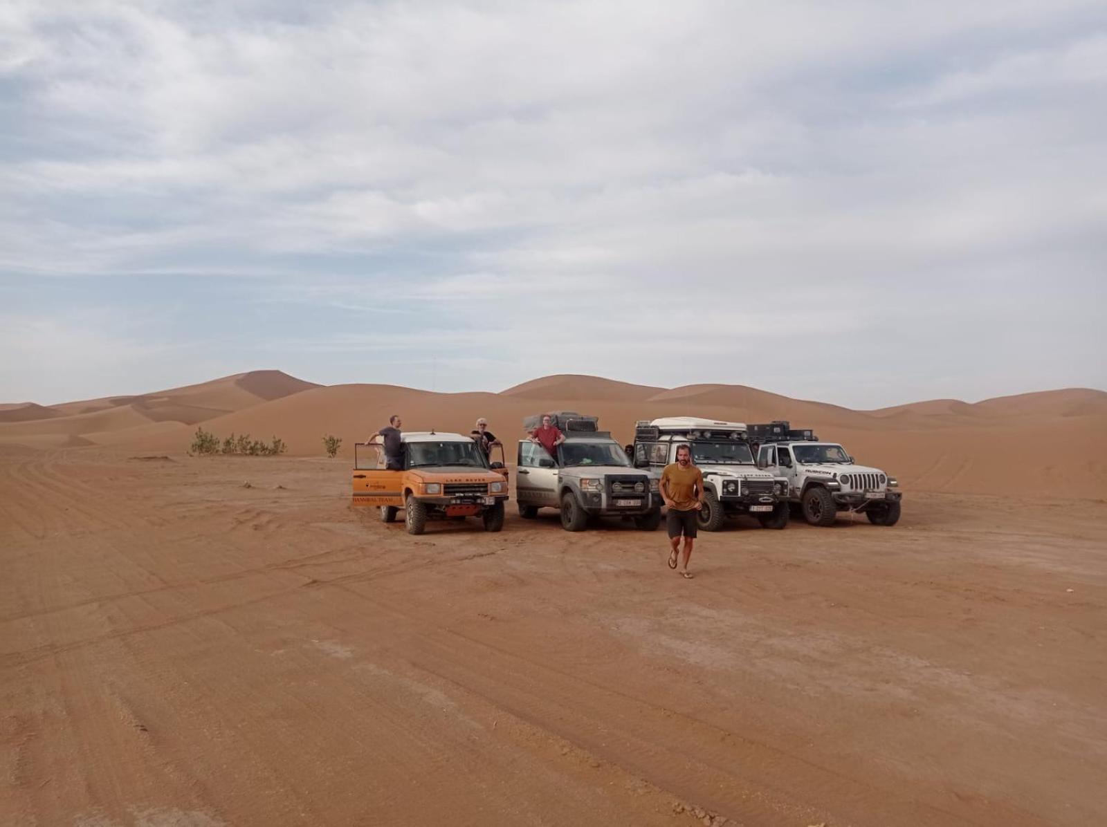 Desert Bivouac Mhamid Bagian luar foto