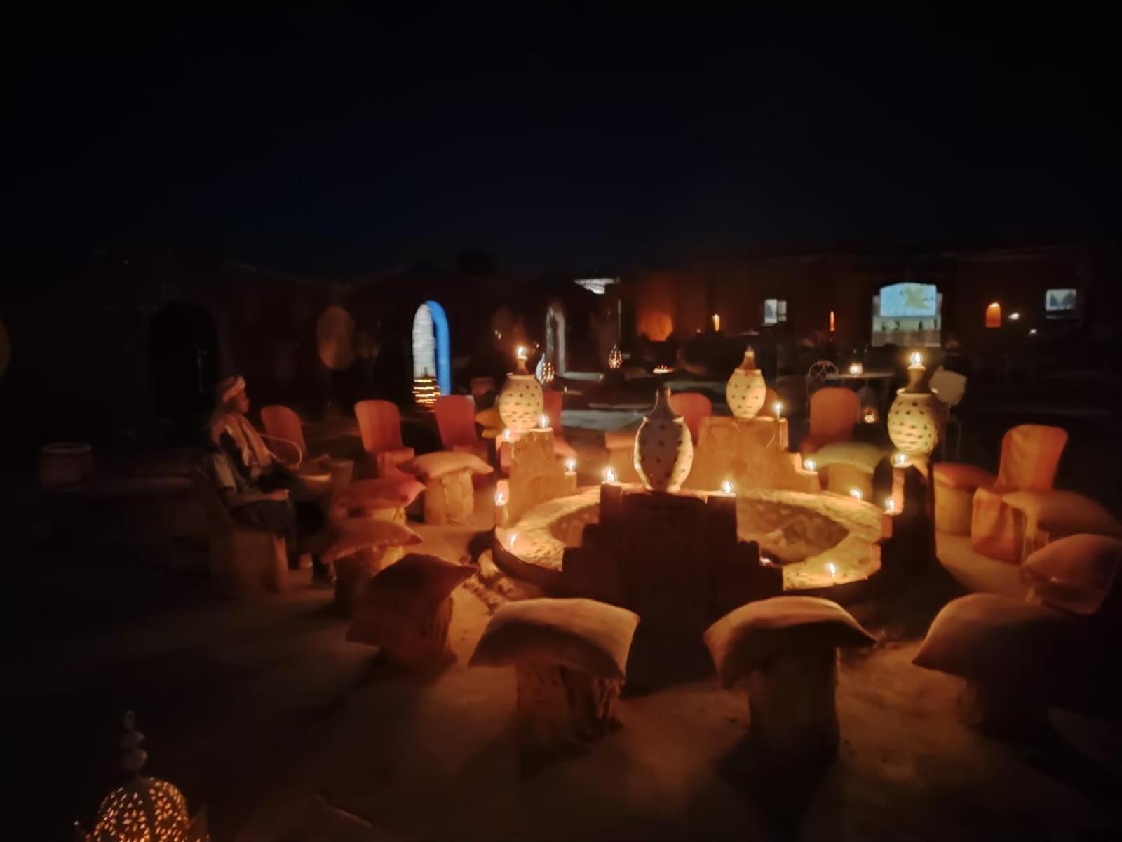 Desert Bivouac Mhamid Bagian luar foto