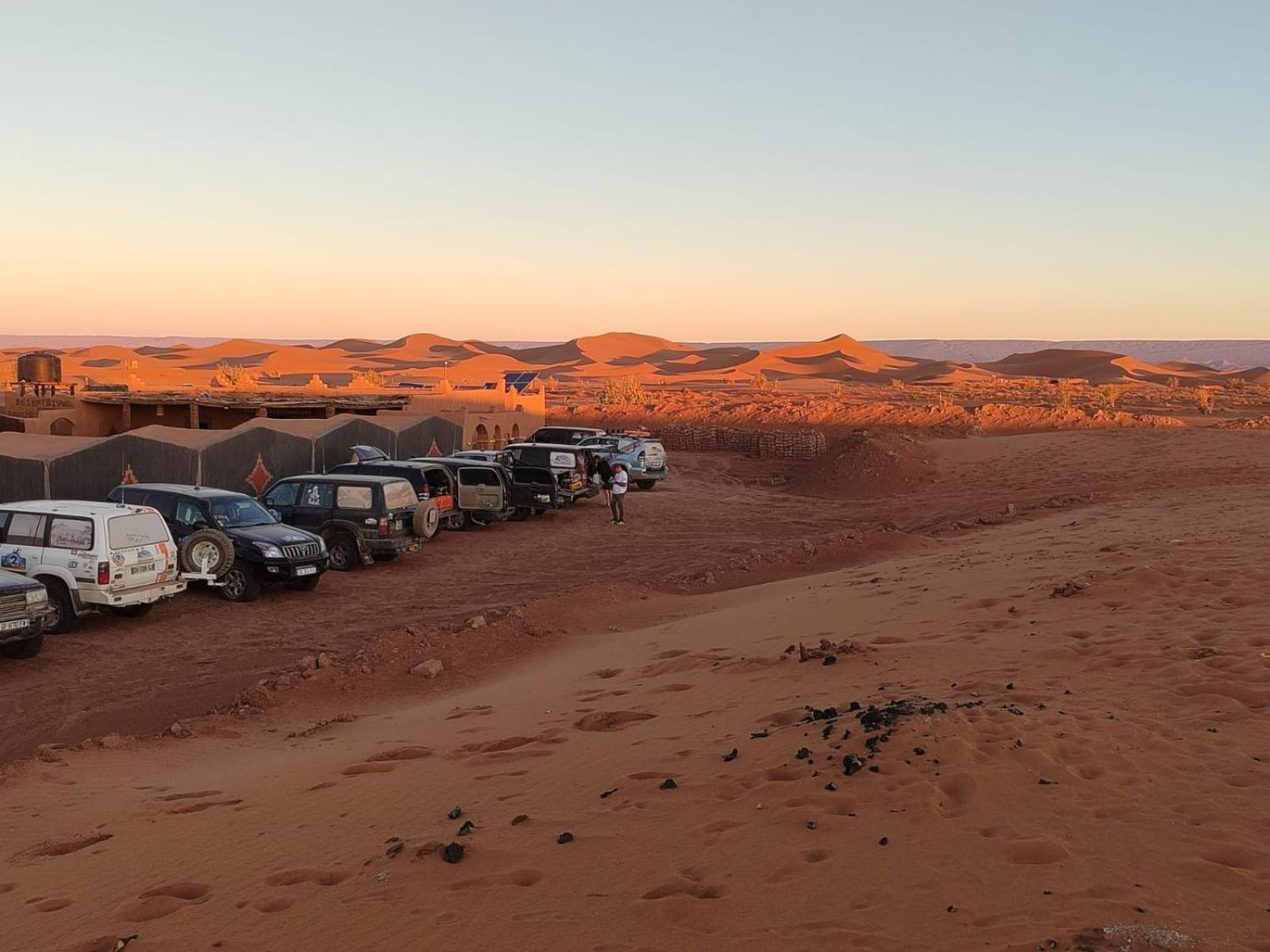Desert Bivouac Mhamid Bagian luar foto