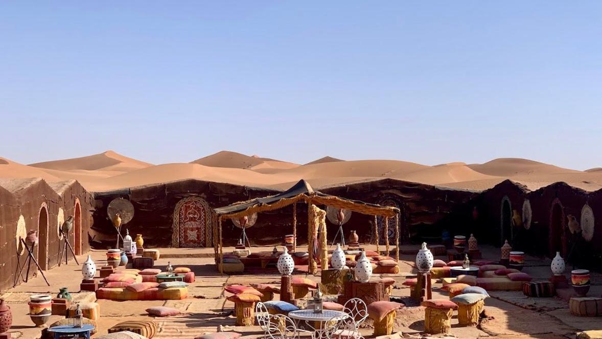 Desert Bivouac Mhamid Bagian luar foto